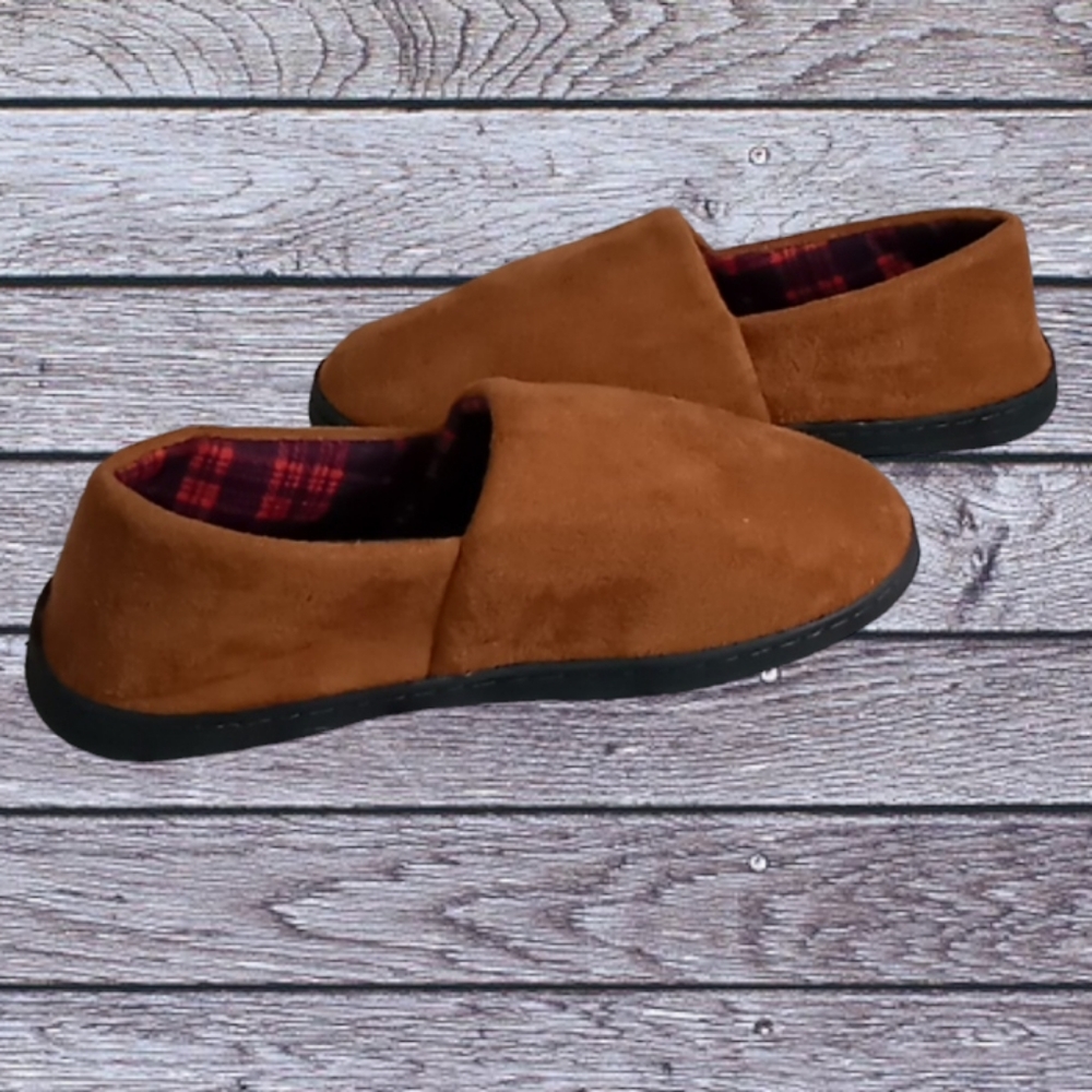 New men house slippers size medium 9/10 brown